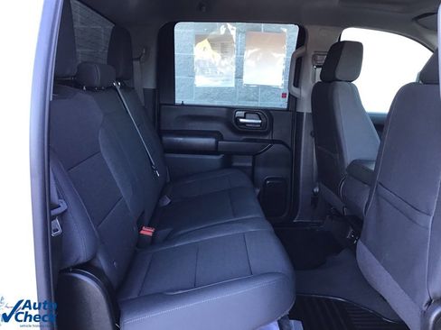 Used 2025 Chevrolet Silverado 2500 Custom w/ Custom Value Package image 17