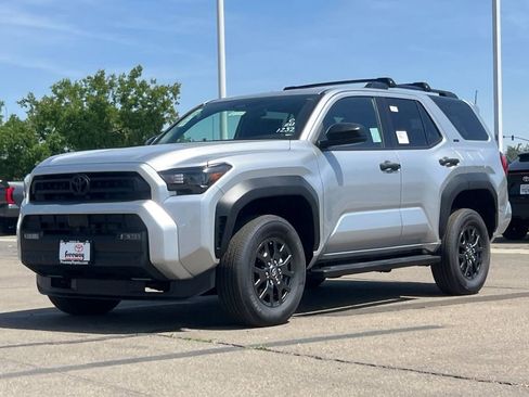 New 2026 Toyota 4Runner SR5 AWD/4WD image 8