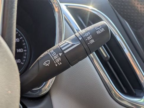 Used 2023 Chevrolet Equinox LS w/ LS Convenience Package image 28