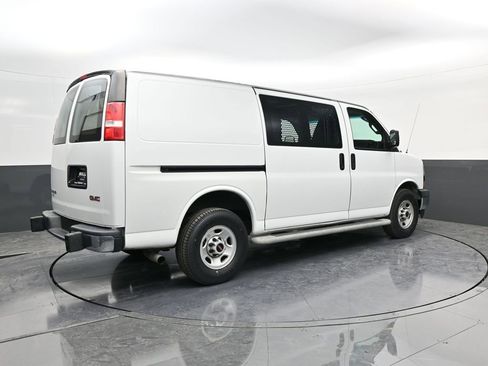 Used 2019 GMC Savana 2500 w/ Driver Convenience Package image 7