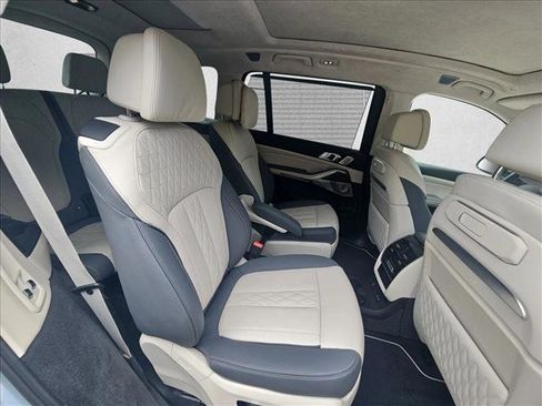 Used 2025 BMW X7 M60i AWD/4WD image 20