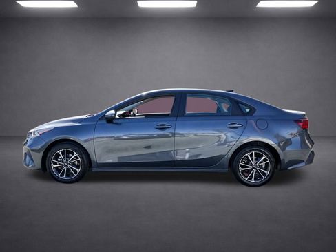 Used 2024 Kia Forte LXS image 7