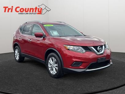 Used 2016 Nissan Rogue SV w/ SV Premium Package