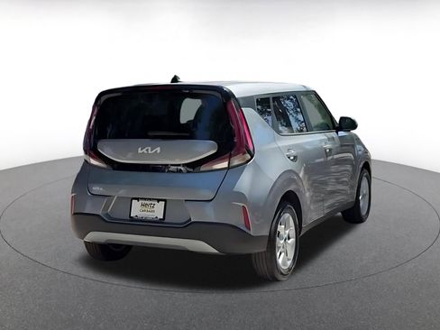 Used 2025 Kia Soul LX w/ LX Technology Package FWD image 15