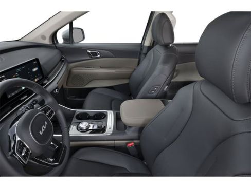 New 2027 Kia Carnival EX FWD image 11