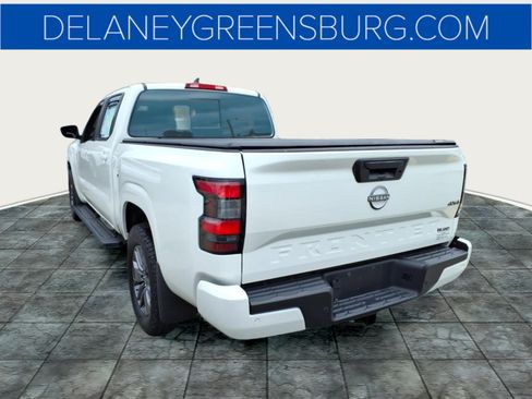 Used 2025 Nissan Frontier SV w/ SV Convenience Package AWD/4WD image 5