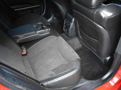Used 2019 Dodge Charger Scat Pack w/ Dynamics Package RWD image 29