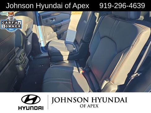 Used 2025 Honda Pilot TrailSport image 27