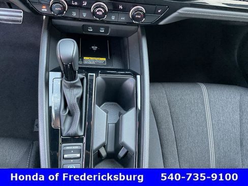 Used 2025 Honda Accord Sport image 32