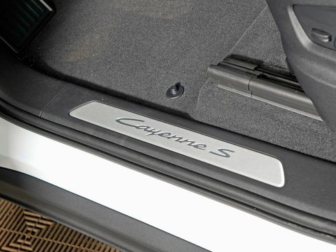 Used 2026 Porsche Cayenne S AWD/4WD image 19