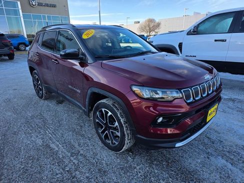 Used 2022 Jeep Compass Limited image 5