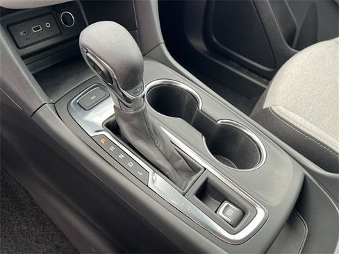 Certified 2024 Chevrolet Equinox LS w/ LS Convenience Package image 19