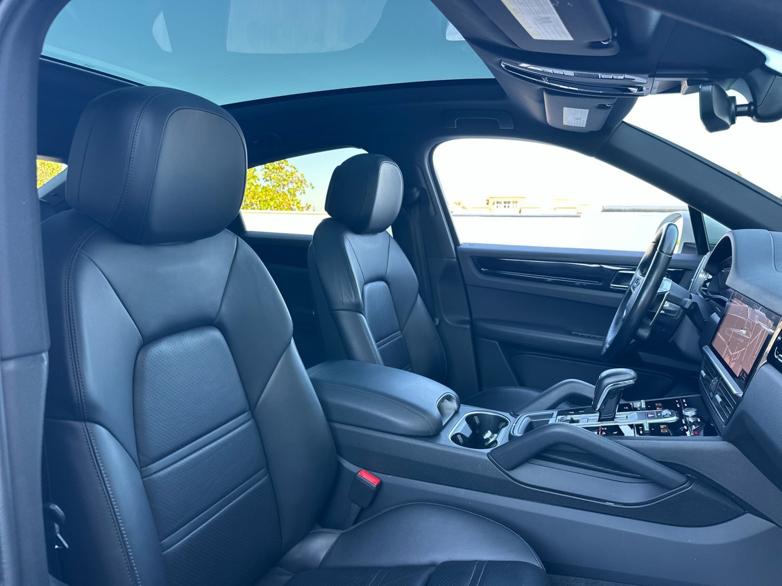 Certified 2021 Porsche Cayenne Coupe AWD/4WD image 27
