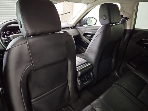 Used 2020 Land Rover Range Rover Evoque SE image 18