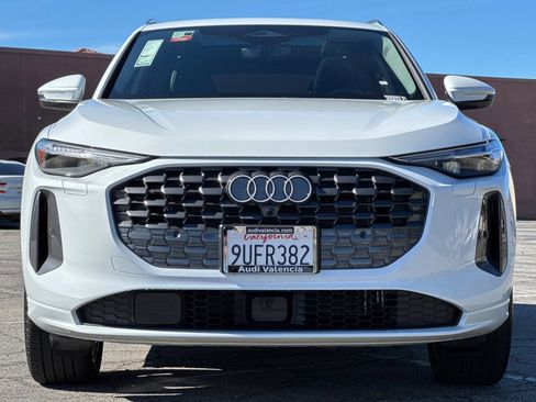 Used 2025 Audi Q5 Premium Plus w/ Premium Plus AWD/4WD image 6