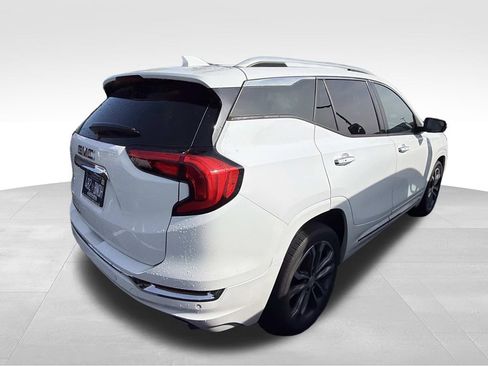 Used 2018 GMC Terrain Denali w/ Advanced Safety Package FWD image 2