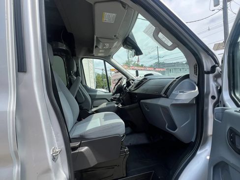 Used 2018 Ford Transit 250 148 Medium Roof RWD image 15