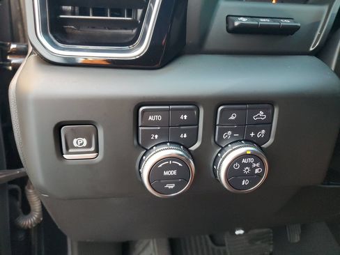 Used 2024 GMC Sierra 1500 Denali Ultimate AWD/4WD image 30
