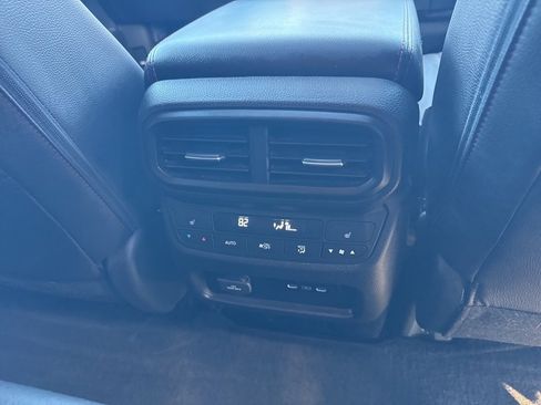 Used 2024 Honda Ridgeline Black Edition image 12