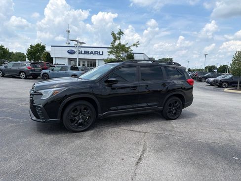 Certified 2025 Subaru Ascent Onyx Edition AWD/4WD image 3