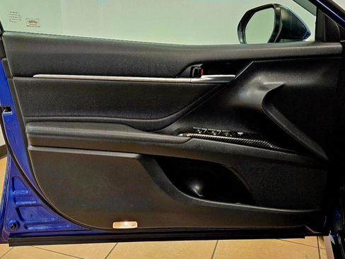 Used 2018 Toyota Camry XLE w/ Protection Package (Q2) image 8