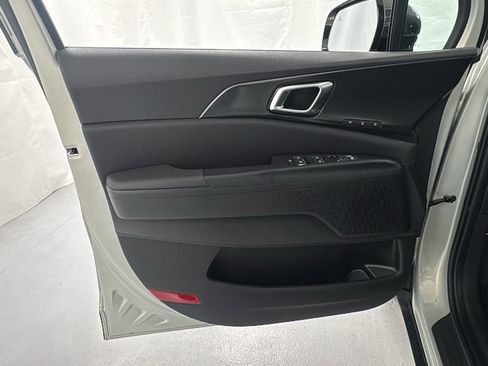 New 2026 Kia Carnival SX w/ SX Dark Edition Package FWD image 20