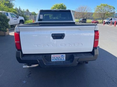 Used 2024 Toyota Tacoma SR image 5