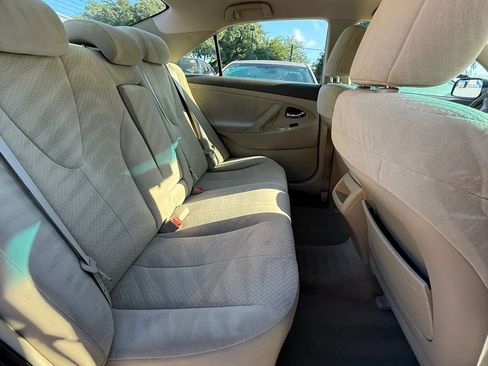 Used 2009 Toyota Camry LE FWD image 15