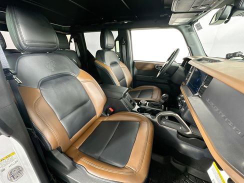 Used 2024 Ford Bronco Outer Banks image 27