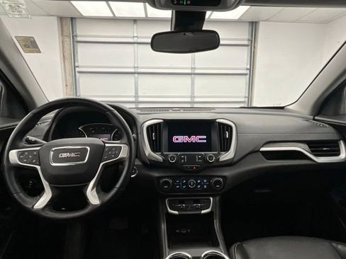 Used 2024 GMC Terrain SLT AWD/4WD image 4