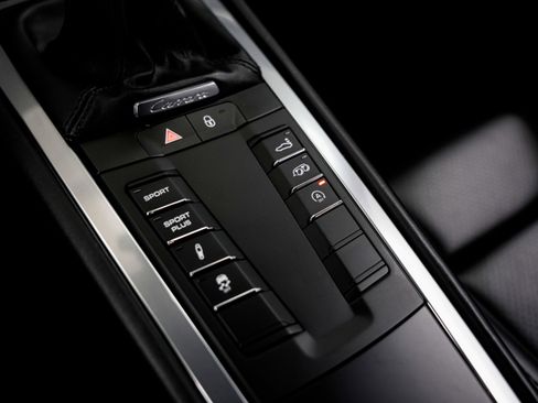 Used 2013 Porsche 911 Carrera S RWD image 17