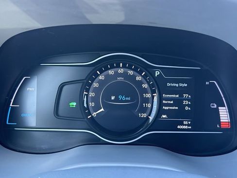 Used 2021 Hyundai Kona Limited image 31