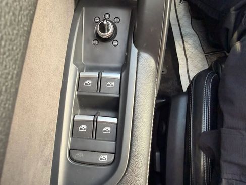 Used 2018 Audi SQ5 Premium Plus w/ S Sport Package AWD/4WD image 14