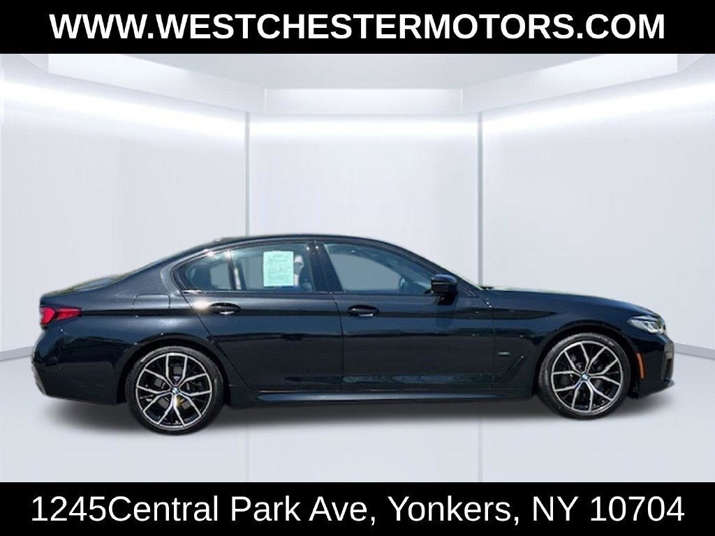 Used 2021 BMW 530i xDrive w/ M Sport Package AWD/4WD image 4
