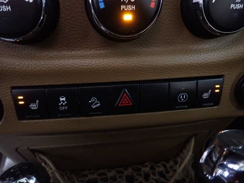 Used 2014 Jeep Wrangler Unlimited Rubicon w/ Dual Top Group AWD/4WD image 4