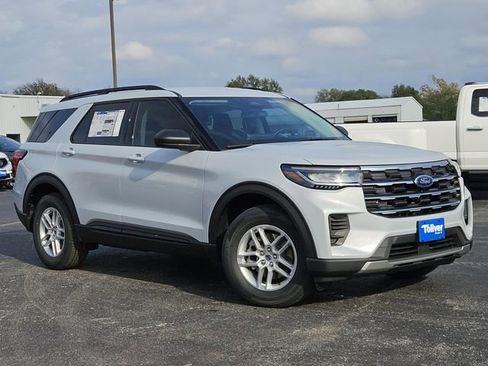 New 2026 Ford Explorer Active image 2