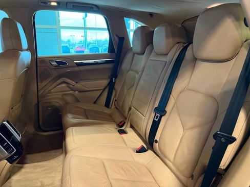 Used 2012 Porsche Cayenne image 22