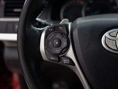 Used 2014 Toyota Camry SE FWD image 27