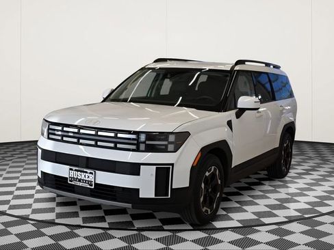 Used 2025 Hyundai Santa Fe SEL image 9