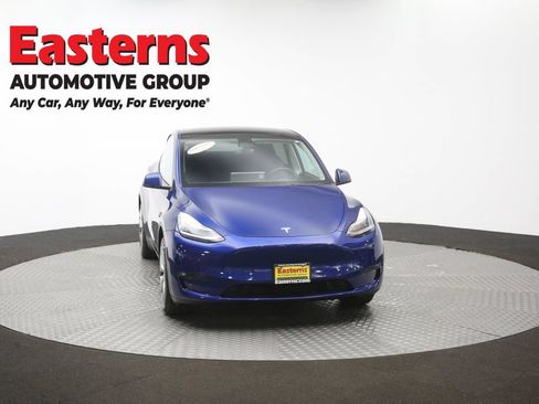 Used 2022 Tesla Model Y Long Range AWD/4WD image 45