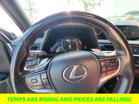 Used 2022 Lexus UX 200 F Sport w/ Accessory Package (Z2) image 25