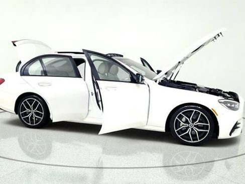 Used 2023 Mercedes-Benz E 350 Sedan w/ Premium Package image 20