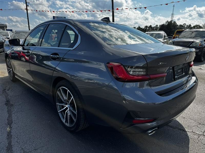 Used 2021 BMW 330i xDrive Sedan w/ Convenience Package AWD/4WD image 5