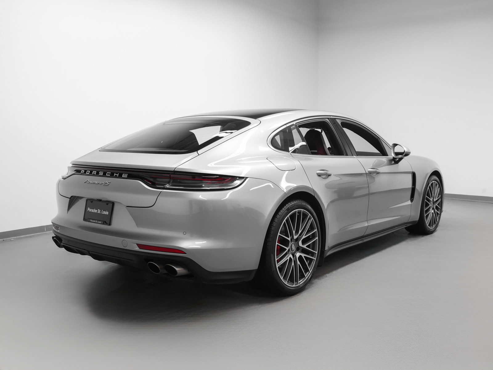 Certified 2023 Porsche Panamera 4S w/ Premium Package AWD/4WD image 12