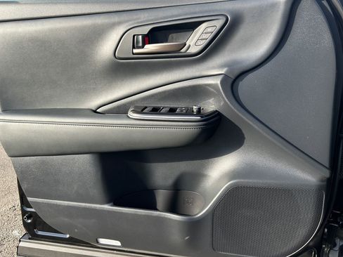 Certified 2025 Toyota Crown Signia XLE Certified image 22