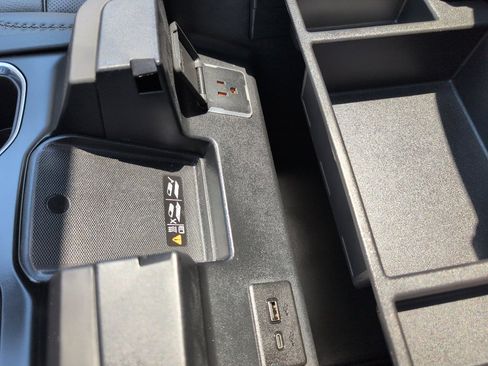 Used 2024 GMC Sierra 1500 Denali w/ Denali Reserve Package image 40