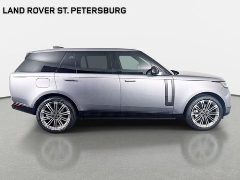 Certified 2025 Land Rover Range Rover Long Wheelbase SE AWD/4WD image 4