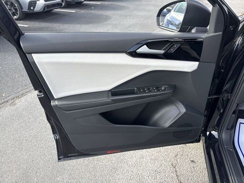 New 2026 Volkswagen Taos S image 21