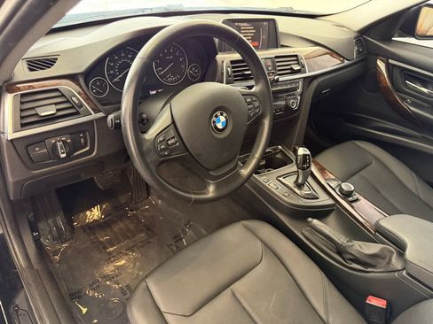 Used 2016 BMW 320i xDrive Sedan AWD/4WD image 4