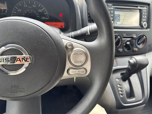 Used 2015 Nissan NV200 SV w/ Technology Package image 25